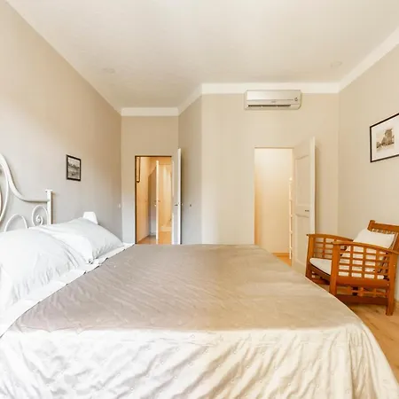 Πανσιόν Santaelisabettafirenze 2 *