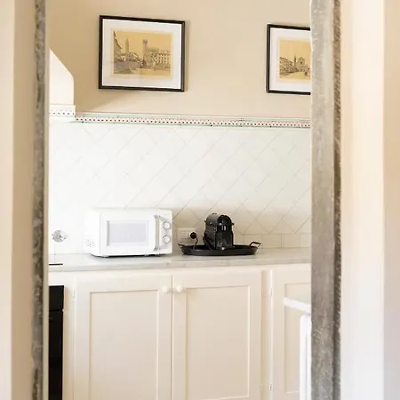 Πανσιόν Santaelisabettafirenze 2 *